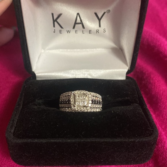 Kay Jewelers Jewelry - Kay Jewelers wedding ring set size 8